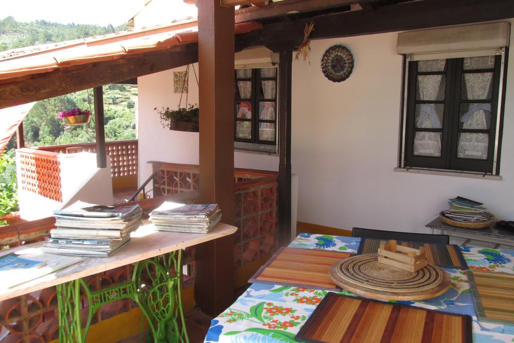 Hostal Terracos Da Beira Segade Habitación foto